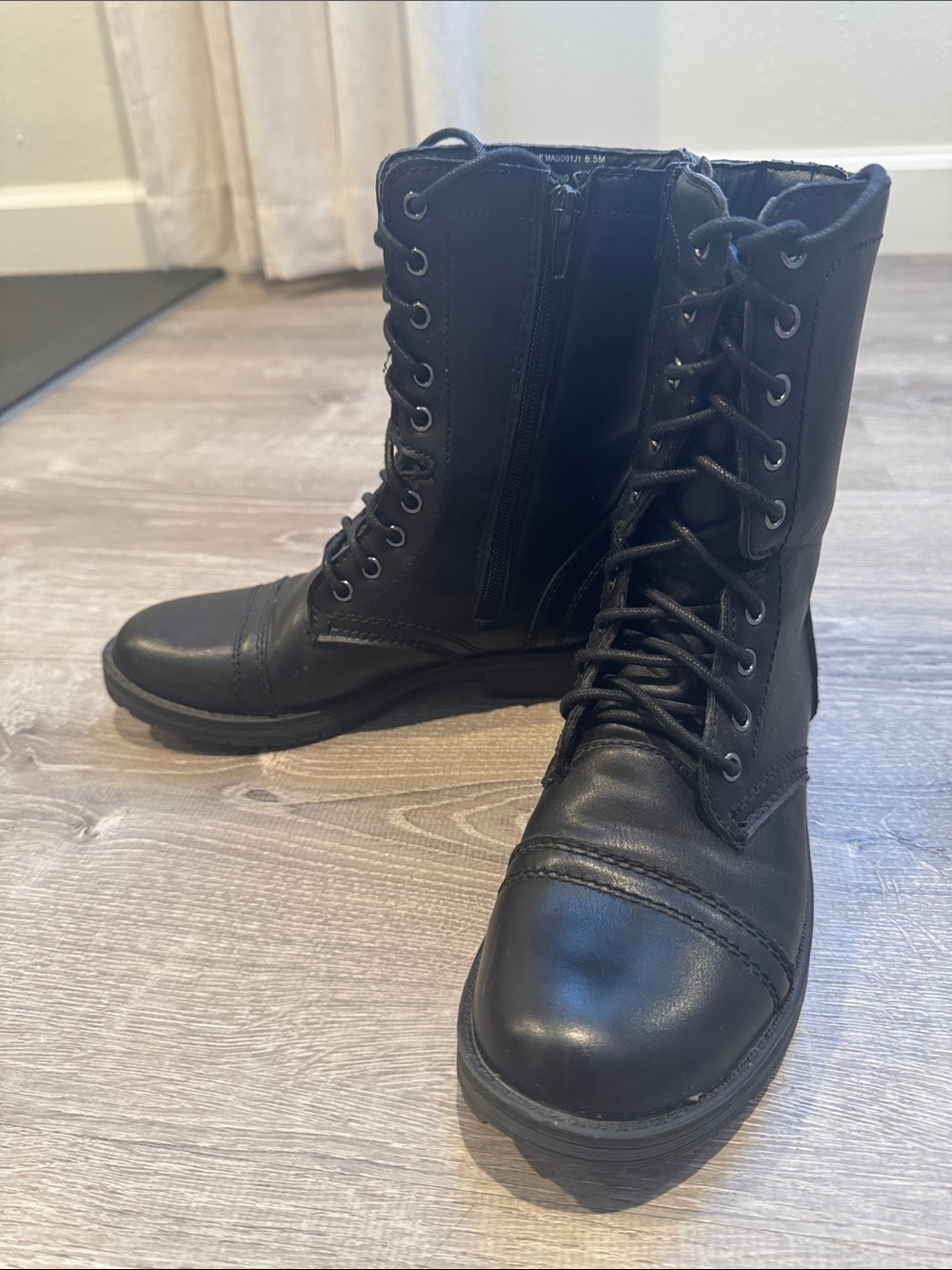 Madden Girl Maddie Black Lace Up Combat Boots Size 6.5